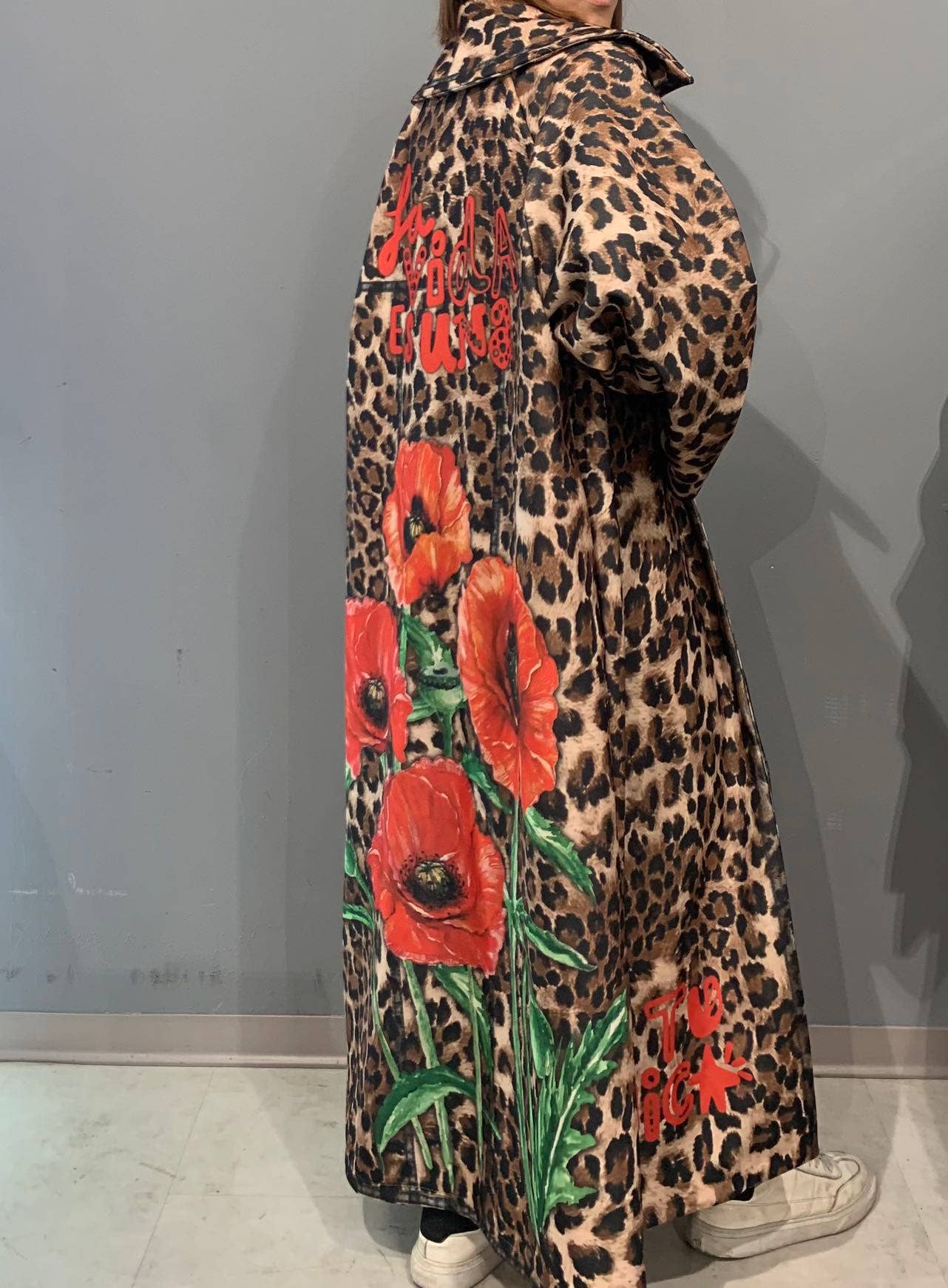 🌟 Leopard Printed Coat with Poppies 🌟